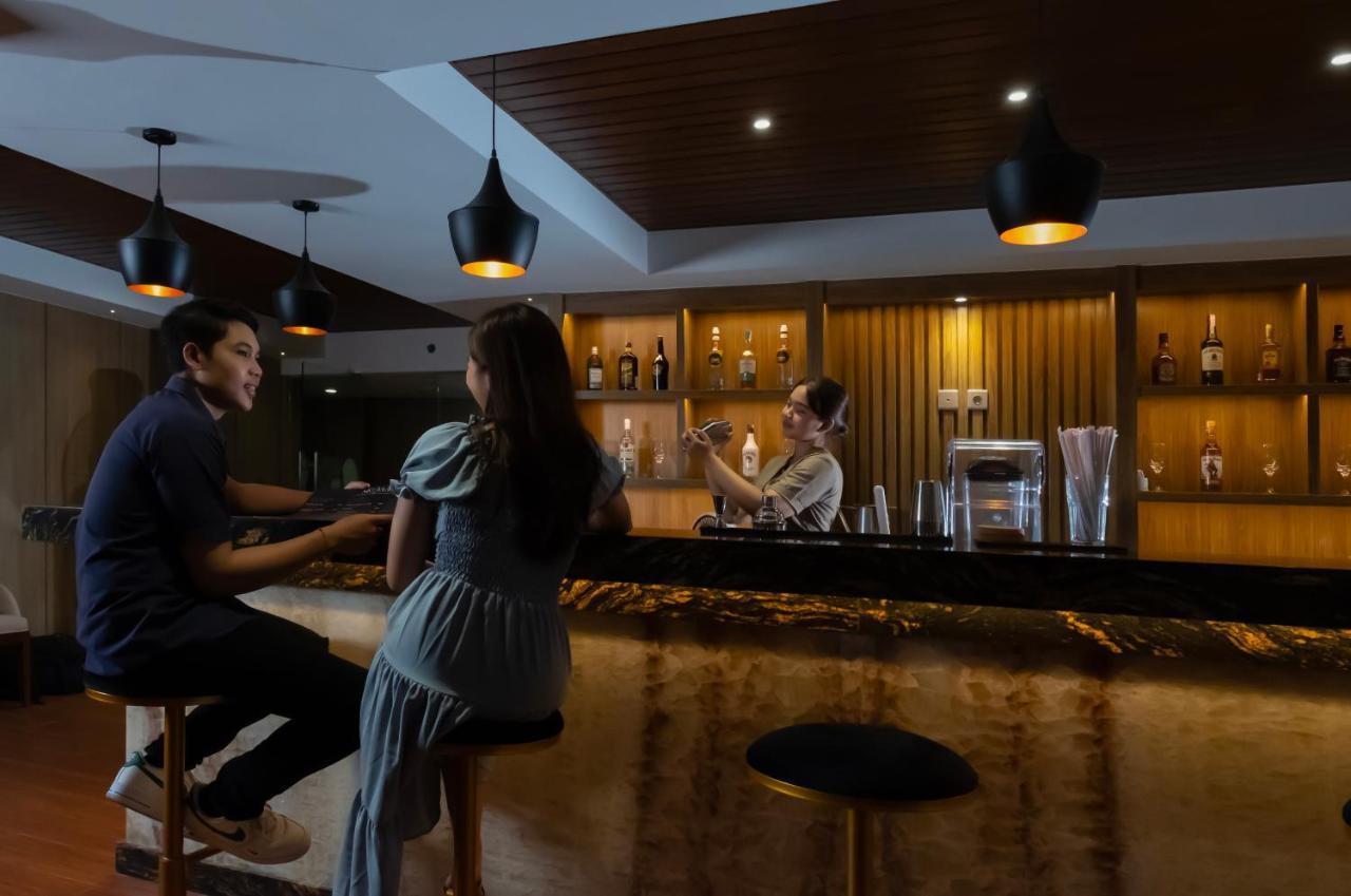 Dream Of Aventus Hotel Kuta クタ エクステリア 写真